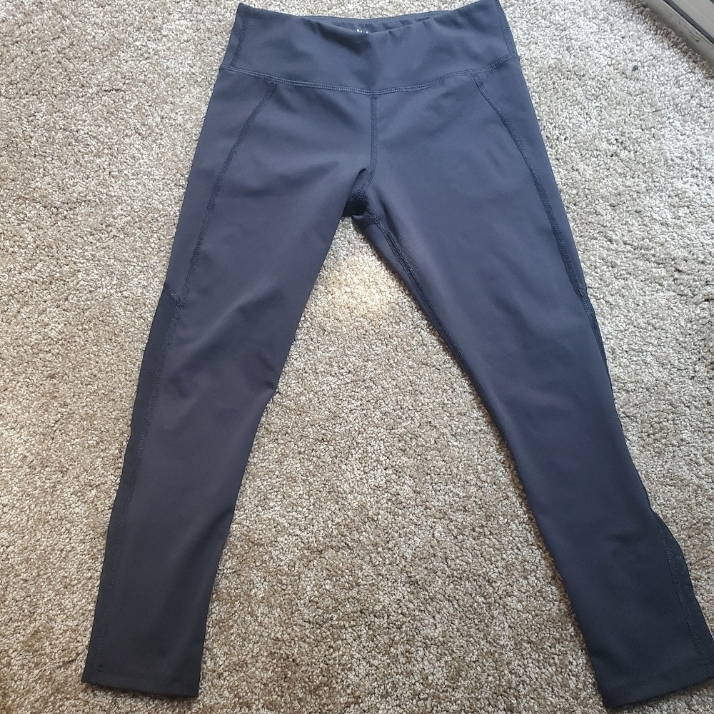 Nimble Mesh Crops Size XS